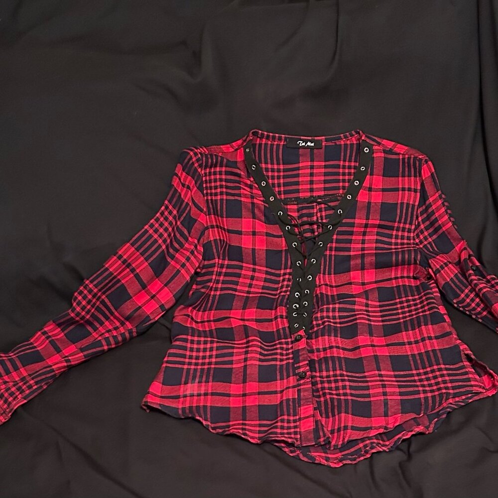Ladies Long sleeve, cute flannel look shirt